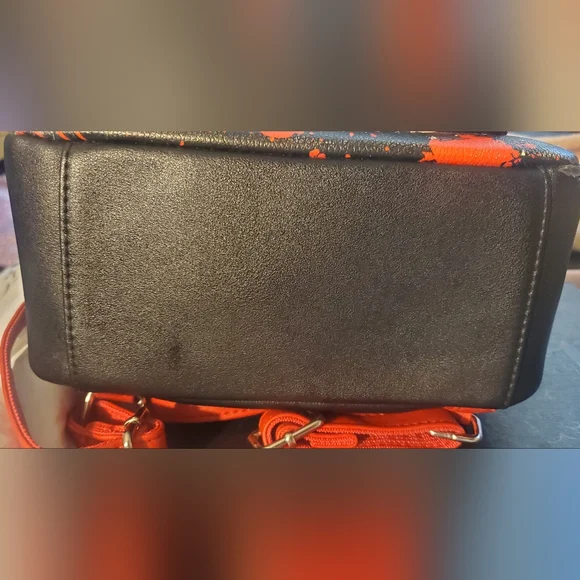 Mini Backpack - Picture 4 of 7